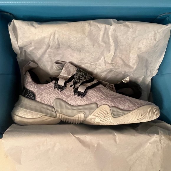 NEW - adidas Trae Young 1 "Snakeskin" Basketball Shoes (Size 8) - Picture 3 of 6